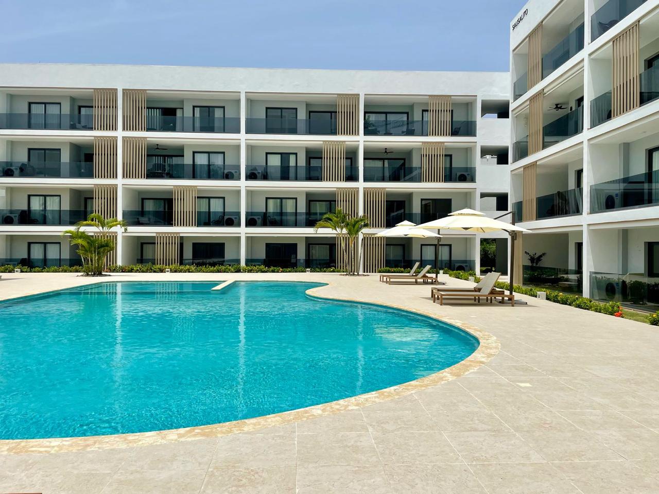 Piscina del residencial Sausalito